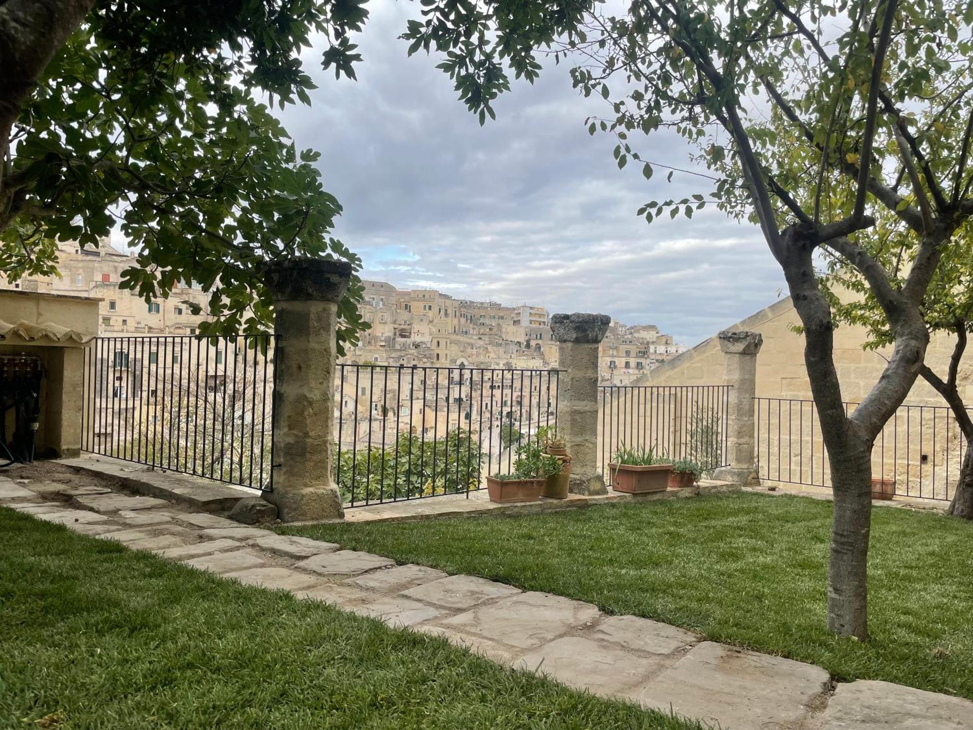 Hotel Giardini Di Luce Matera Exterior foto